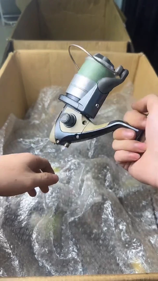 骑微瑕钓鱼轮，直播间讲解为准，看清楚再拍，如有拆卸不退换