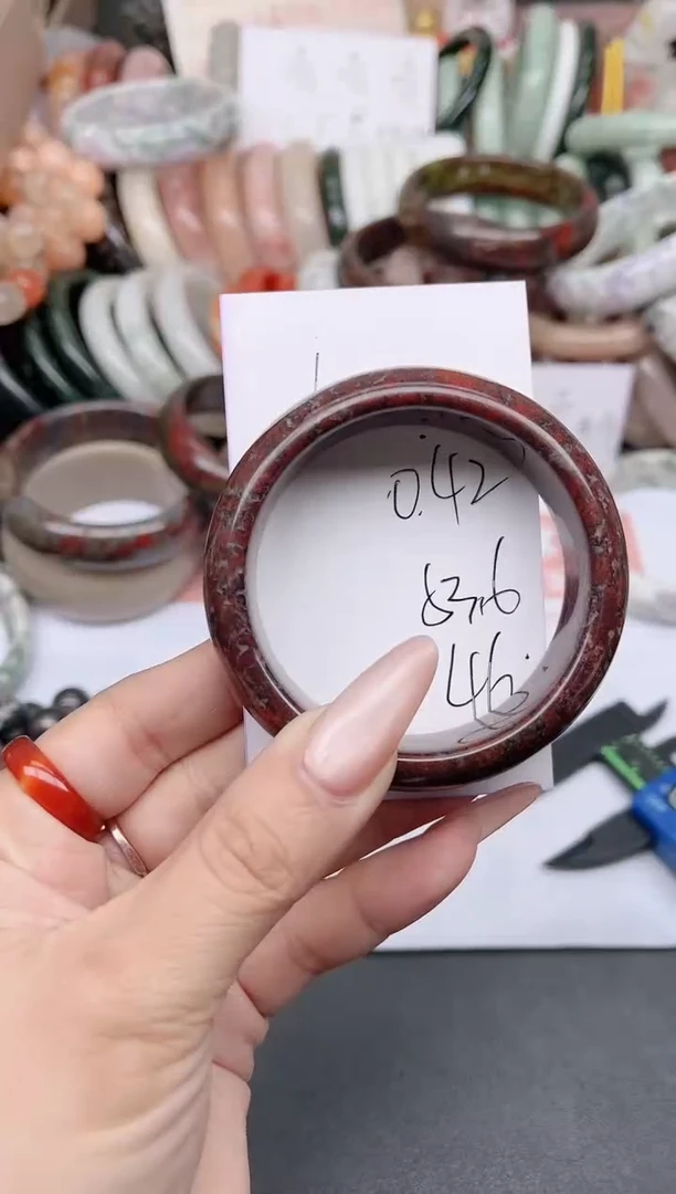 未镶嵌手镯石英质玉042