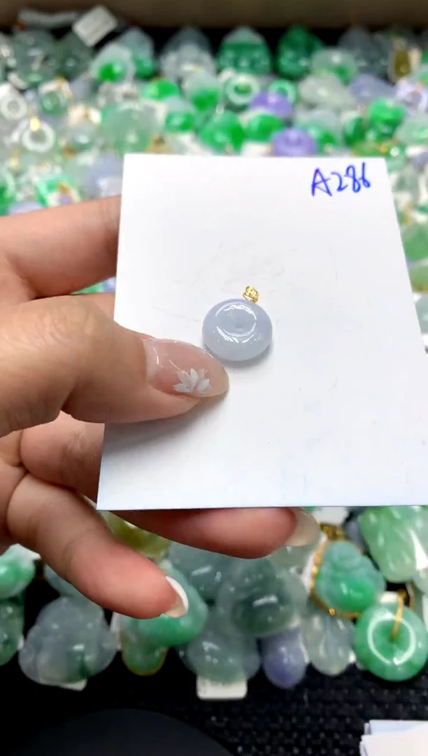 【闪购商品】翡翠颈饰18K金镶嵌1111111111111111