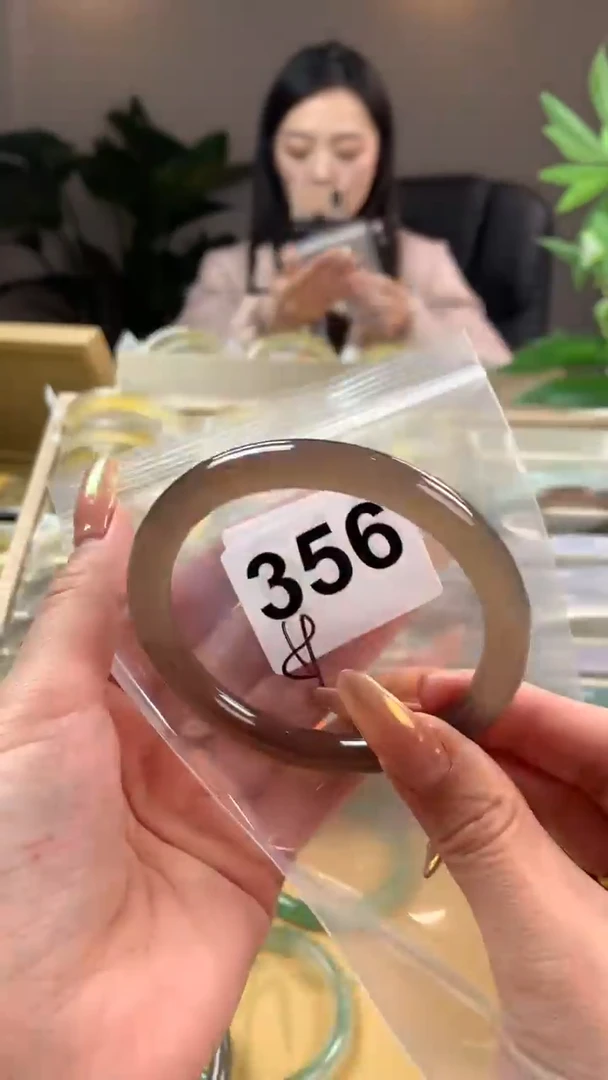 【闪购商品】玛瑙/玉髓手镯未镶嵌356