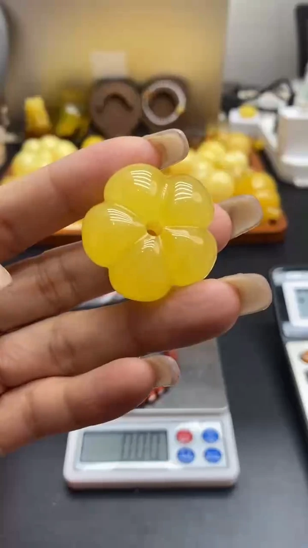 琥珀未镶嵌珠宝奇石2955