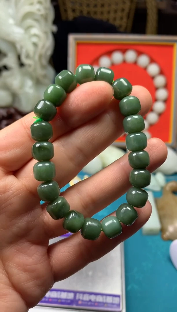 颈饰未镶嵌和田玉拍一发一