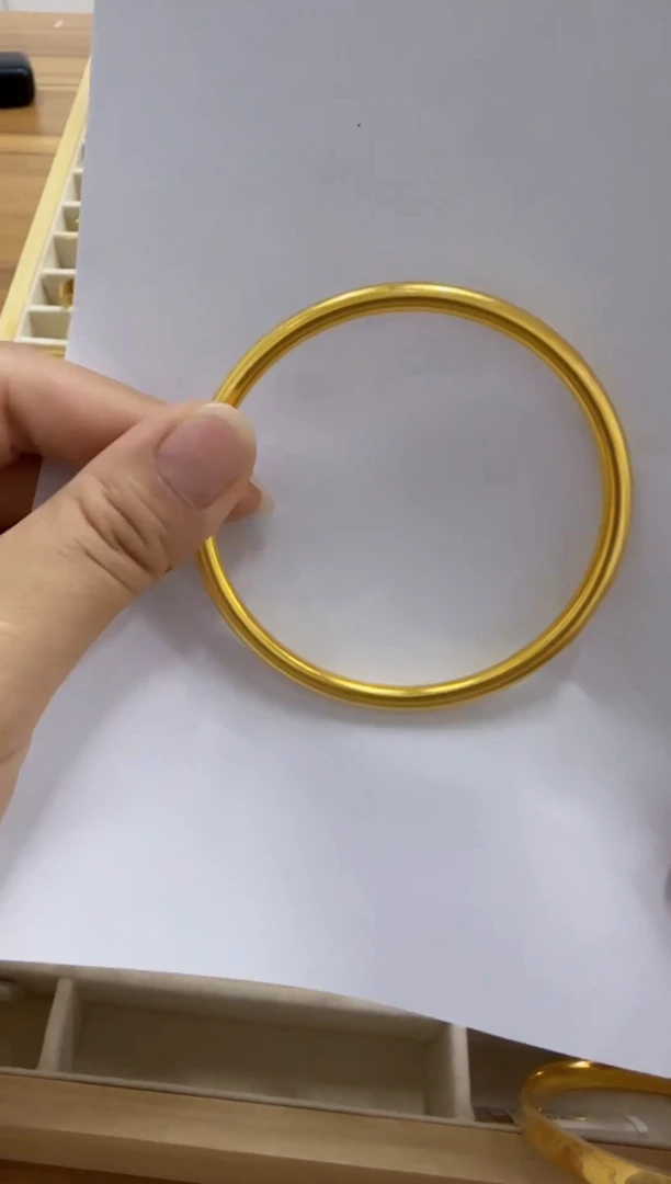 无足银银铸金手镯