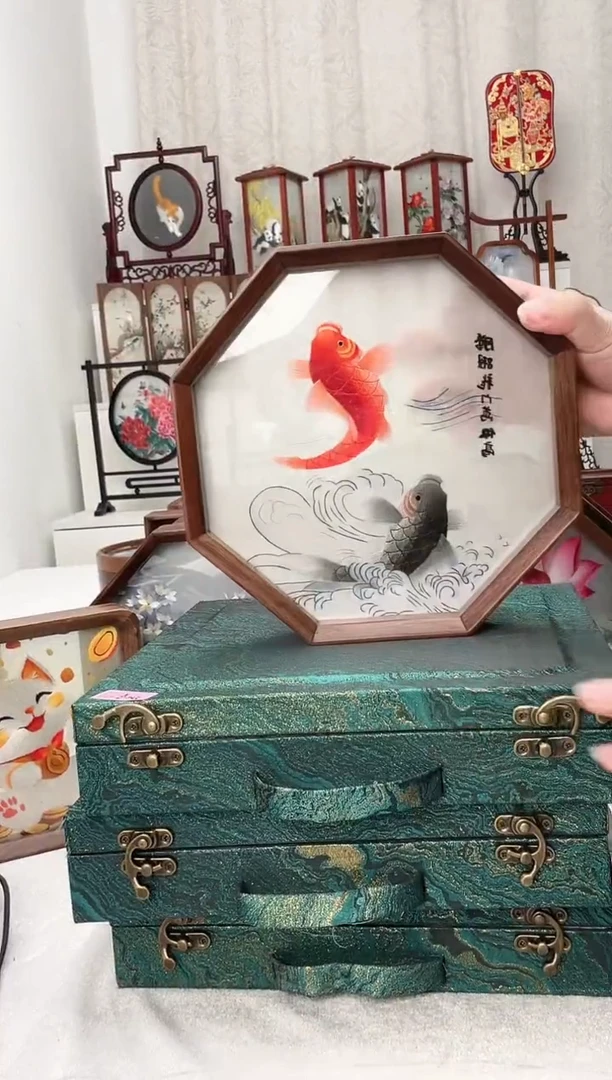 扇子苏绣作品手工摆台