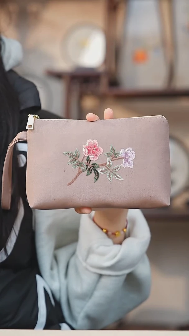 刺绣开播福利-手腕包