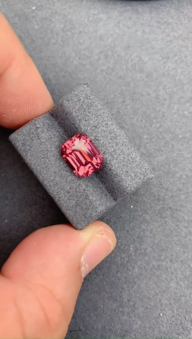 未镶嵌裸石石榴石5ct malaya石榴石