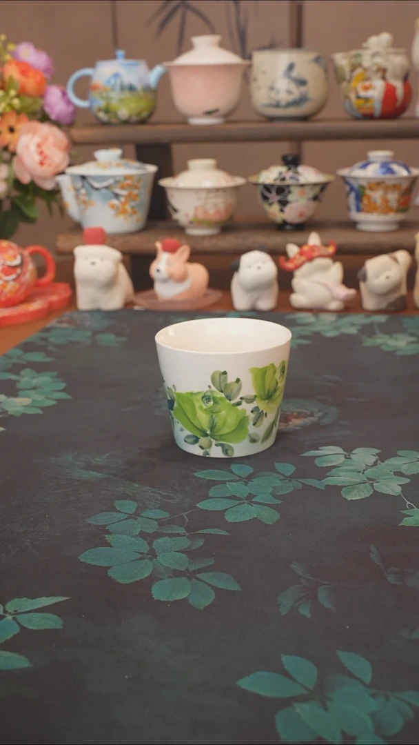 手绘  绿玫瑰猪口杯