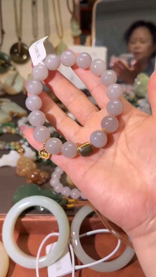 未镶嵌手串和田玉1