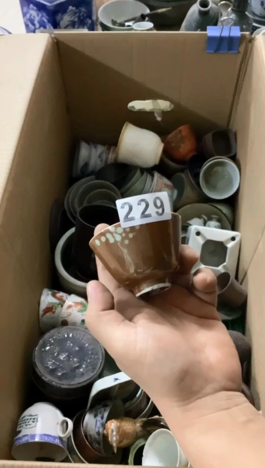 【闪购商品】1有瑕疵的瓷器一单哦~~