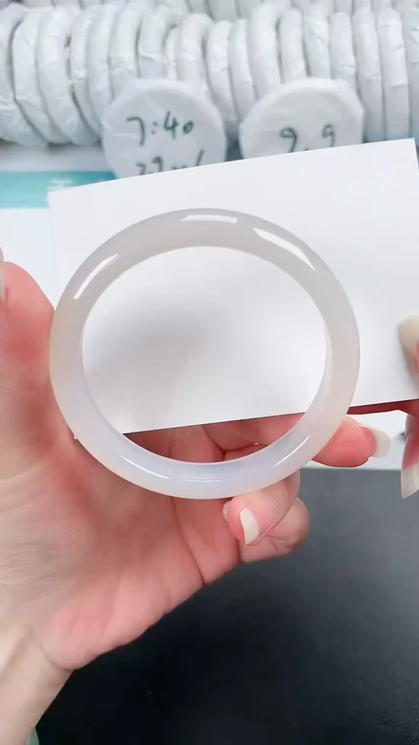 【闪购商品】石英质玉手镯未镶嵌2-58.3