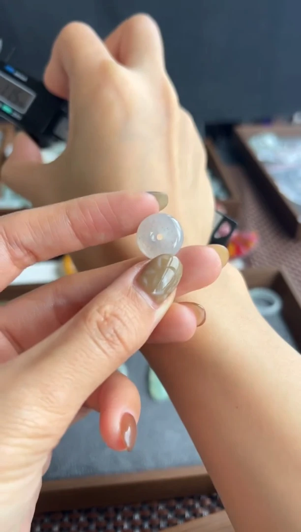 【闪购商品】翡翠吊坠(不含链)未镶嵌715买断