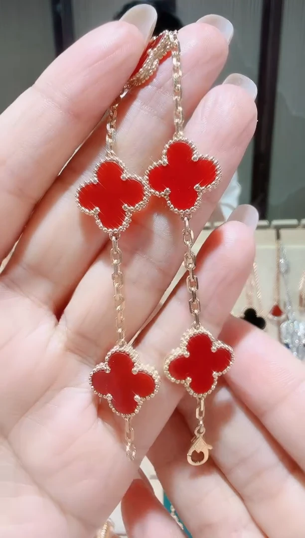 18K金镶嵌手链玛瑙/玉髓手链
