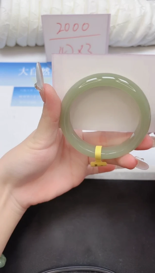 未镶嵌手镯石英质玉50-58.3