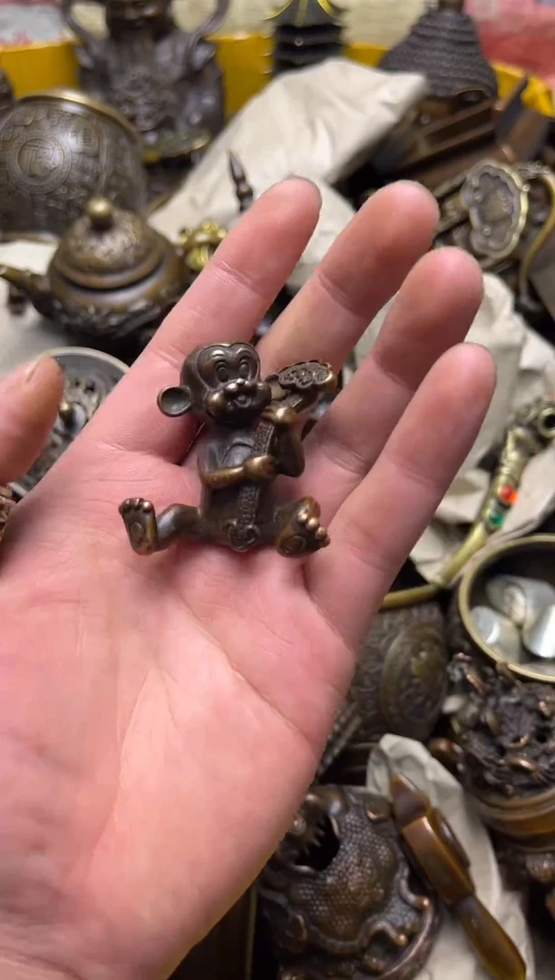 精美铜器，点击下单