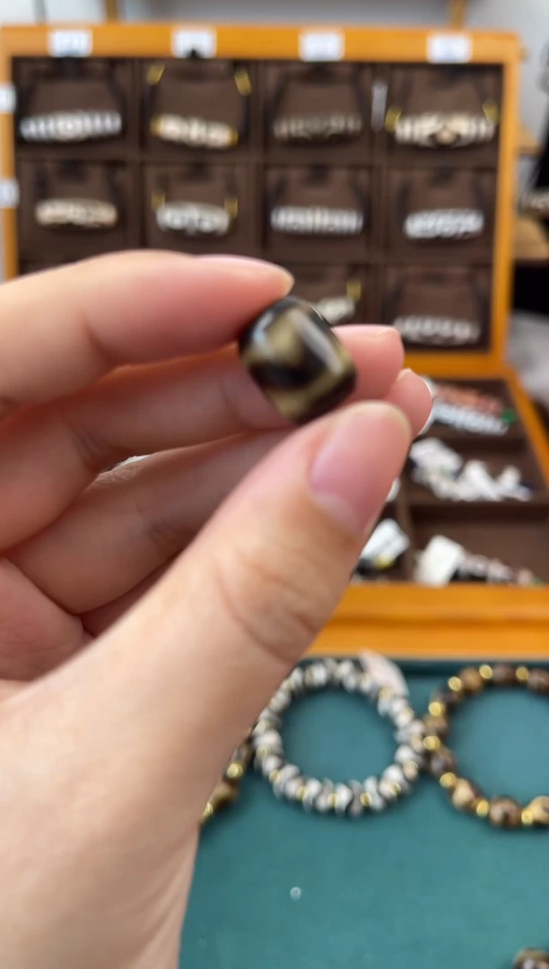 玛瑙/玉髓颈饰未镶嵌2.（微瑕随机发货）