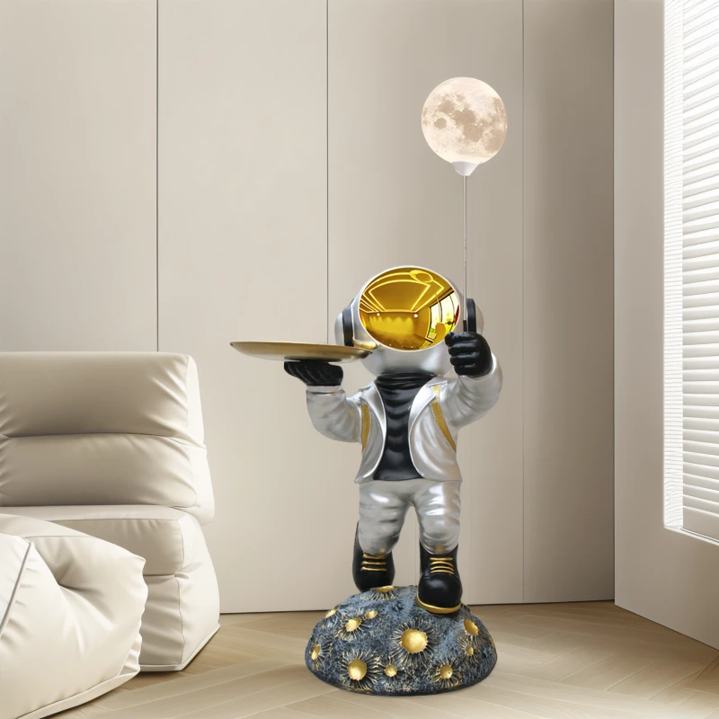 轻奢托盘宇航员落地客厅乔迁高档创意家居装饰品网红大型摆设乔迁