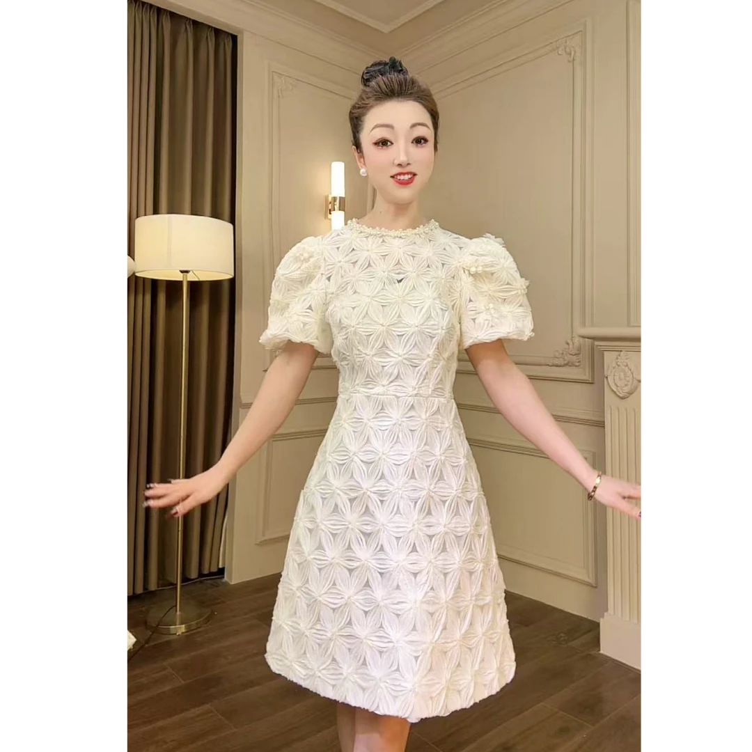 2025新款气质优雅修身显瘦小众高级感小个子白色法式连衣裙21674