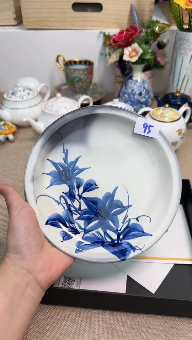 瓷片泡泡家的瓷器真好看