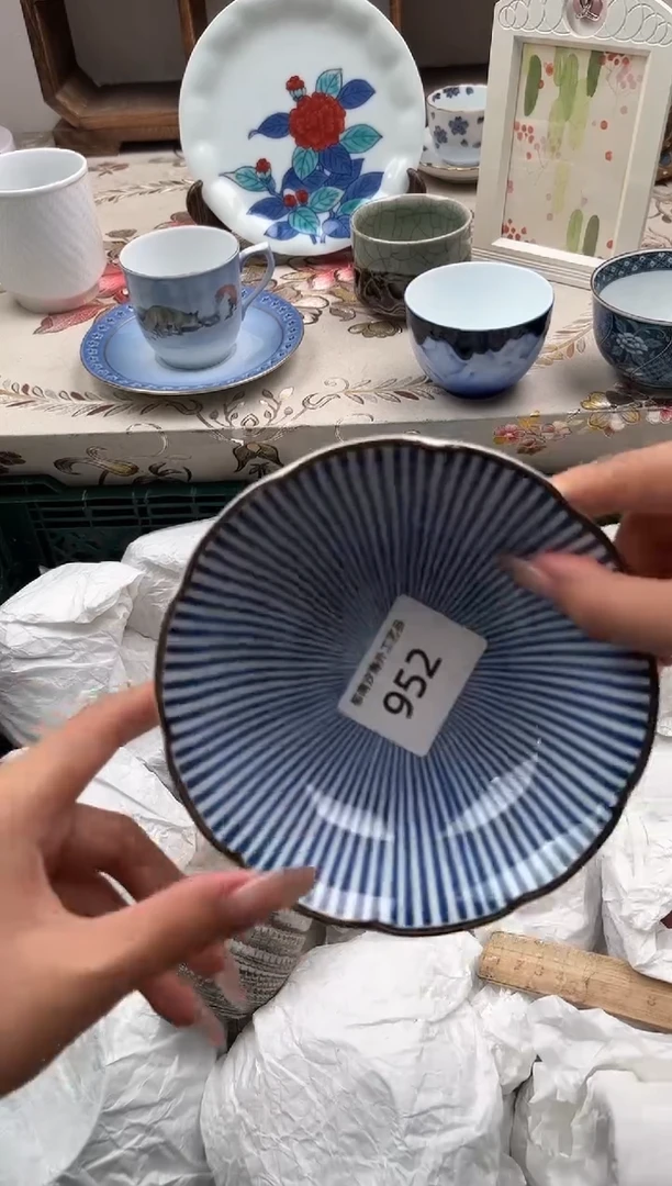 瓷片噜*啊F         952