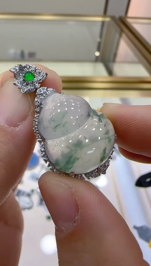 【闪购商品】翡翠吊坠(不含链)18K金镶嵌多样性团购发一件