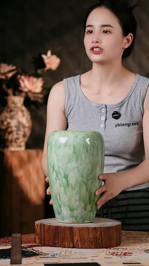 摆件景德镇高温陶瓷微瑕花器（12*28