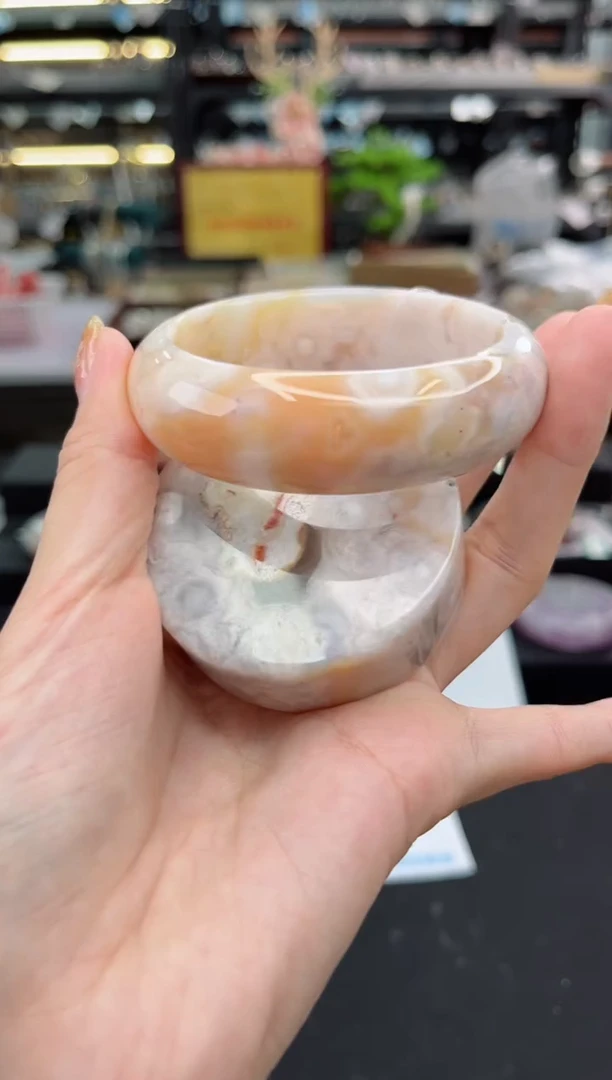 【闪购商品】石英质玉手镯未镶嵌57圈口（赠品镯心）1680885