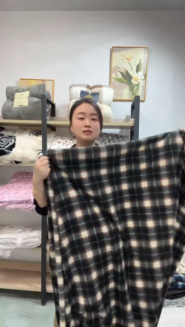 醋酯纤维150*200摇粒绒小咖格