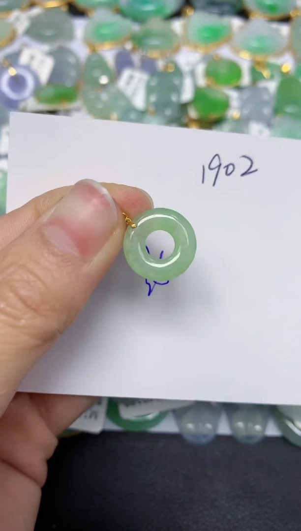 【闪购商品】翡翠颈饰18K金镶嵌天然翡翠A货