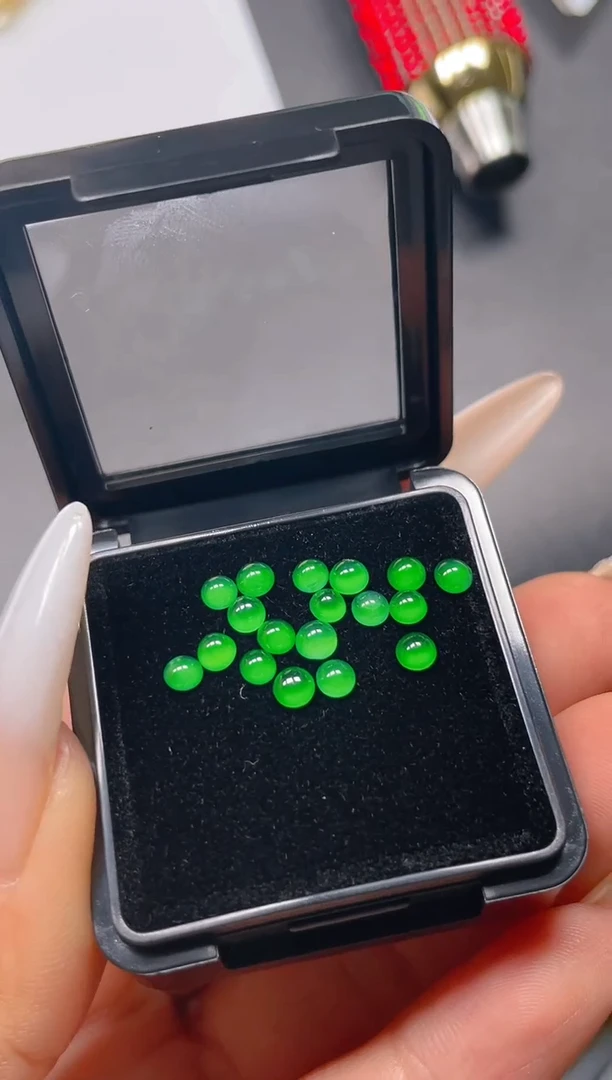 未镶嵌定制翡翠天然翡翠蛋面83