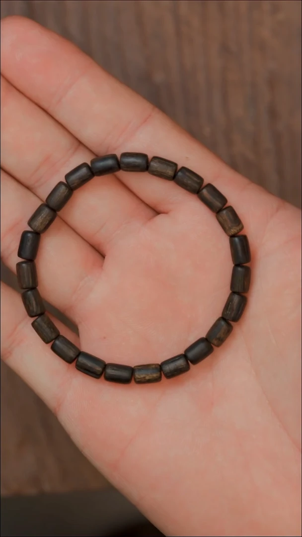 沉香手串90号文莱沉水多样性发一条