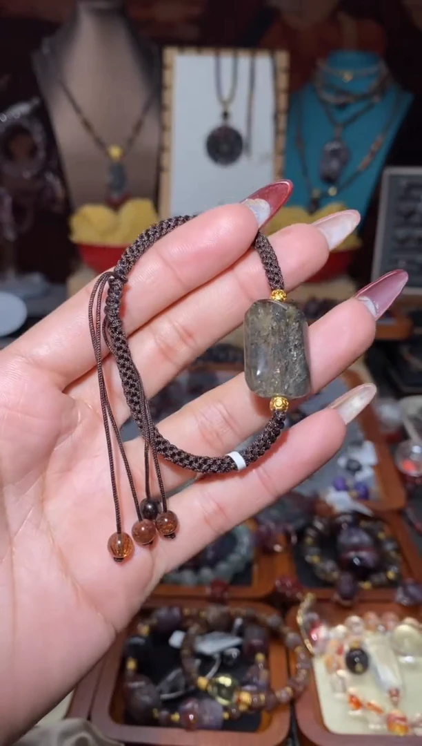 【闪购商品】水晶手串未镶嵌极光黑羽