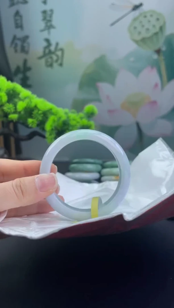 翡翠手镯未镶嵌10翡翠手镯