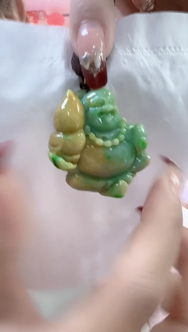 【闪购商品】翡翠颈饰未镶嵌孤品佛公宽31高37厚12