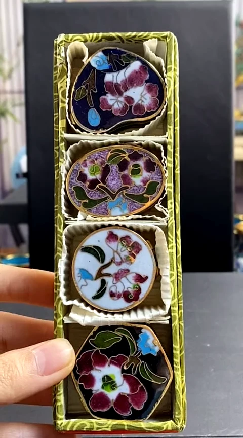 【闪购商品】非遗技艺 景泰蓝异形粉盒一套