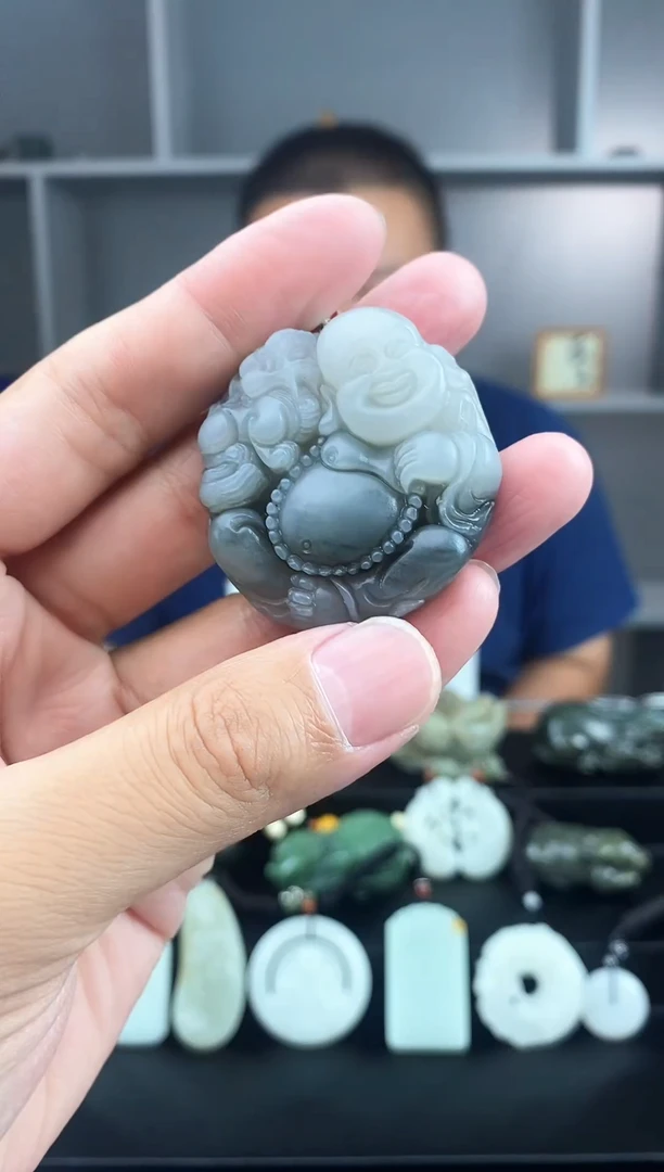 和田玉未镶嵌颈饰1