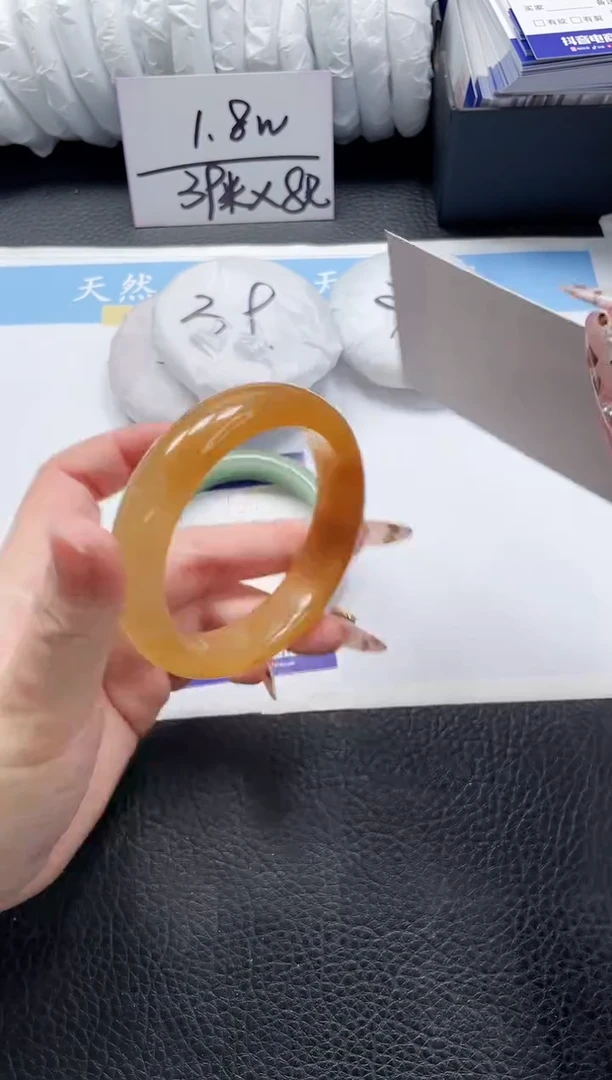 【闪购商品】石英质玉手镯未镶嵌104-58