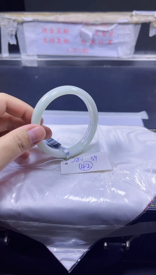 【闪购商品】翡翠手镯未镶嵌A货翡翠手镯团购多样性发货42