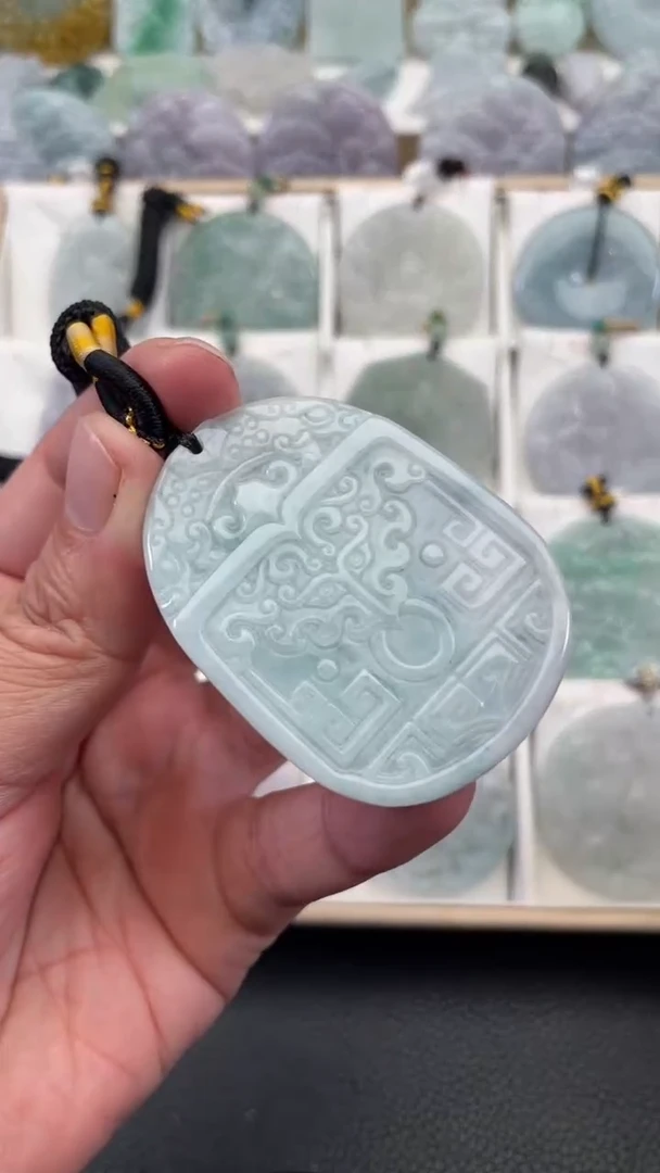 颈饰未镶嵌翡翠天然缅甸翡翠A货82