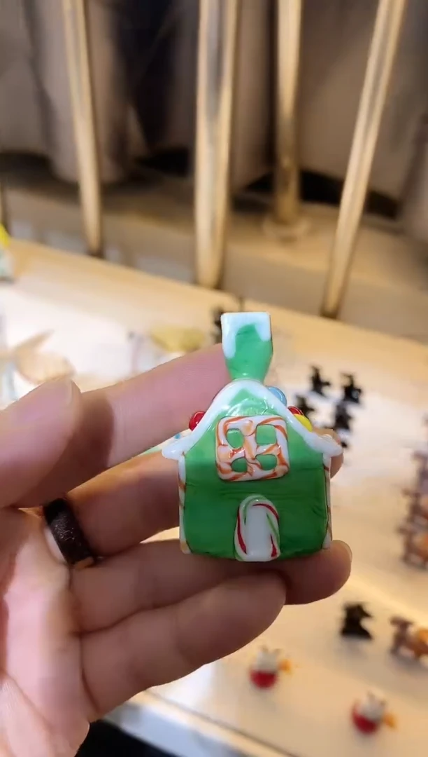 手工艺品琉璃房子
