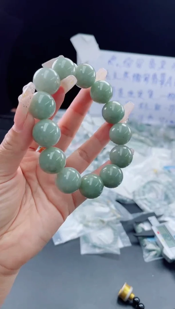 未镶嵌定制翡翠珠串17.6