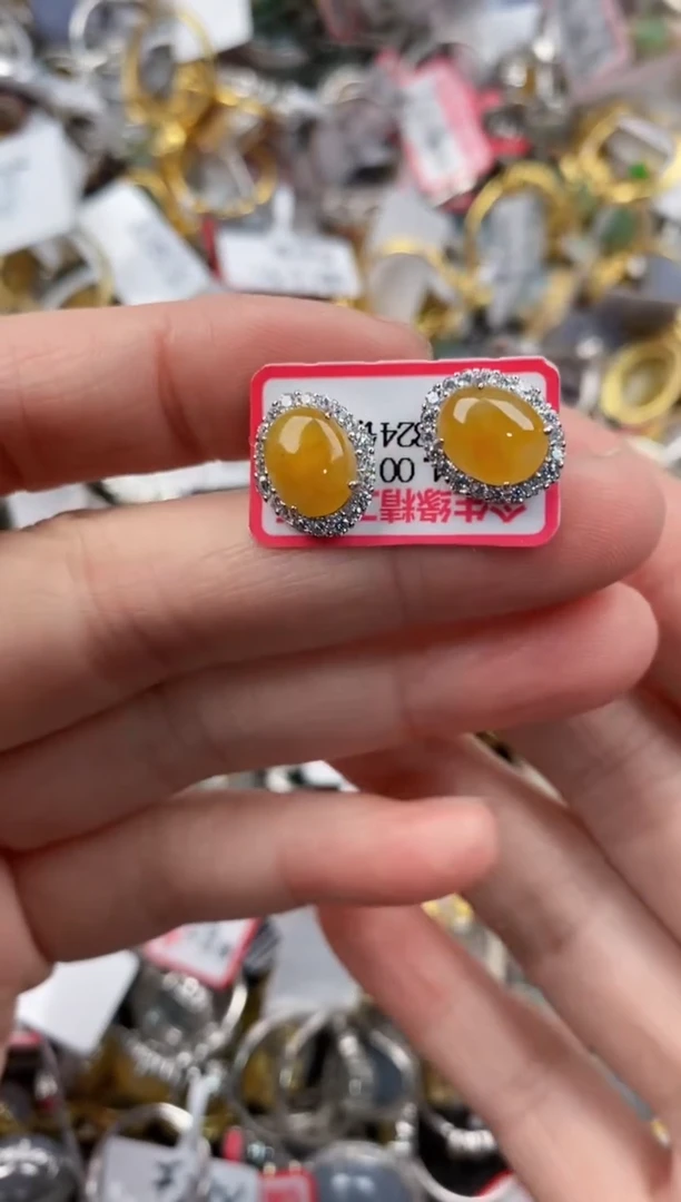 银S925镶嵌戒指翡翠666       8