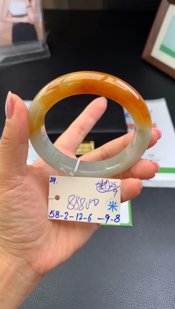 未镶嵌手镯翡翠手镯