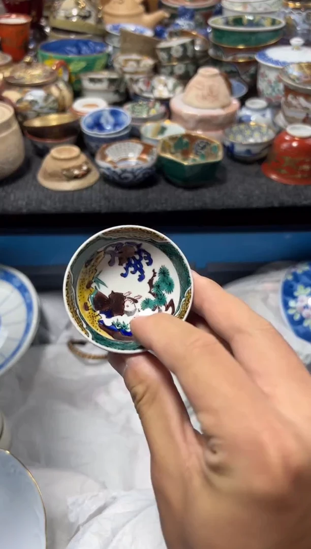 瓷片是***?夏目海外回流瓷器中古品。