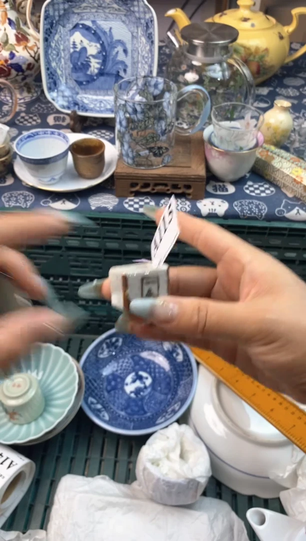 瓷片[○･｀Д´･ ○][○･｀Д´･ ○]