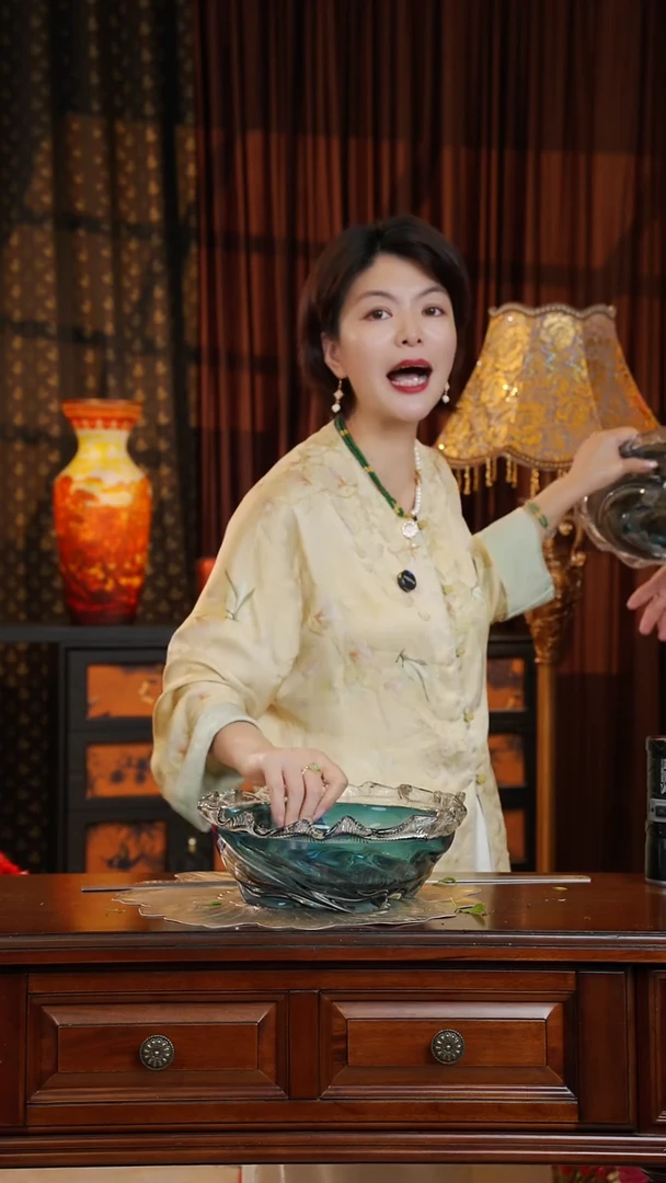 琉璃水晶琉璃。。。。。。。。