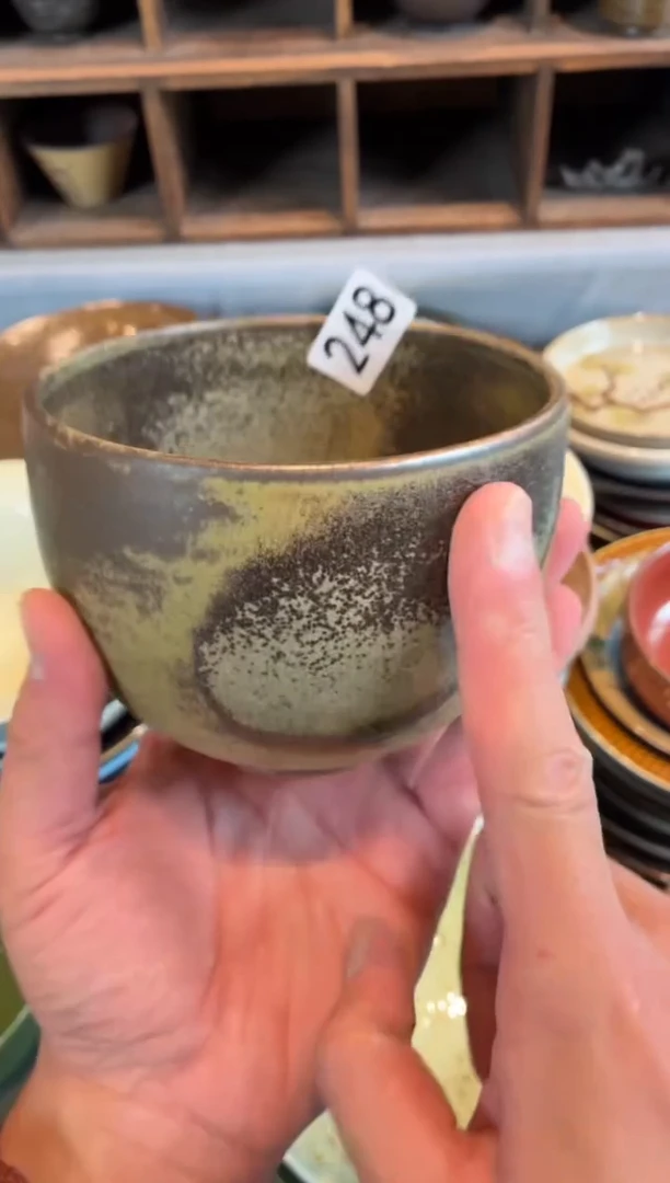瓷片º**?248  青灰釉龙蛋碗1个