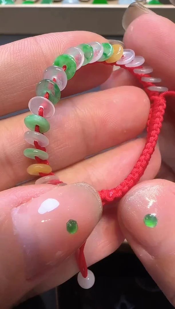 【闪购商品】翡翠挂件未镶嵌宝宝手串