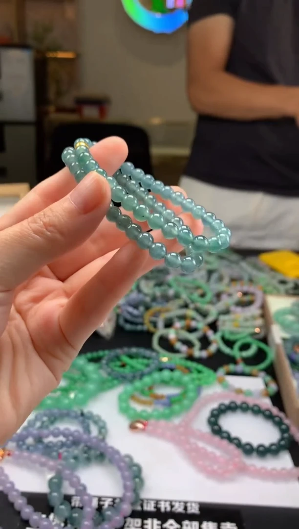 未镶嵌手串翡翠---18093多样性发其一