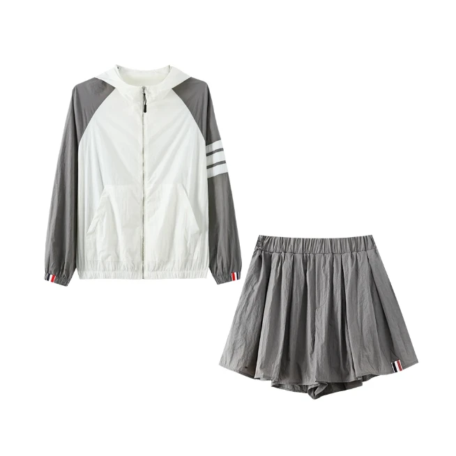 《珊珊专属》休闲风时尚套装运动风连帽薄款防晒衣/25521