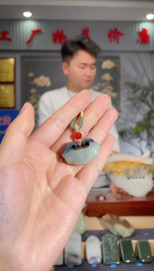 【闪购商品】和田玉颈饰未镶嵌拍一发一 多样性发货